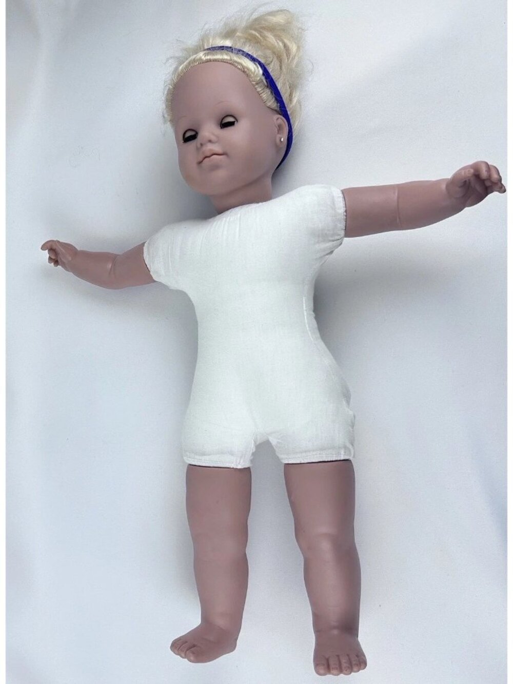 Jessie Collection 1995 Collectors Doll | Blonde w/ Blue Eyes | Earrings and Ring